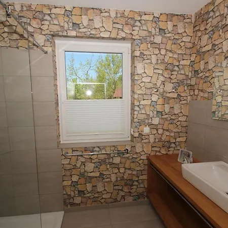 Strandnahes Haus, Balkon, Gratis Nutzung Vom Ahoi Erlebnisbad Und Sauna In Sellin- Playa * Goehren (Ruegen)